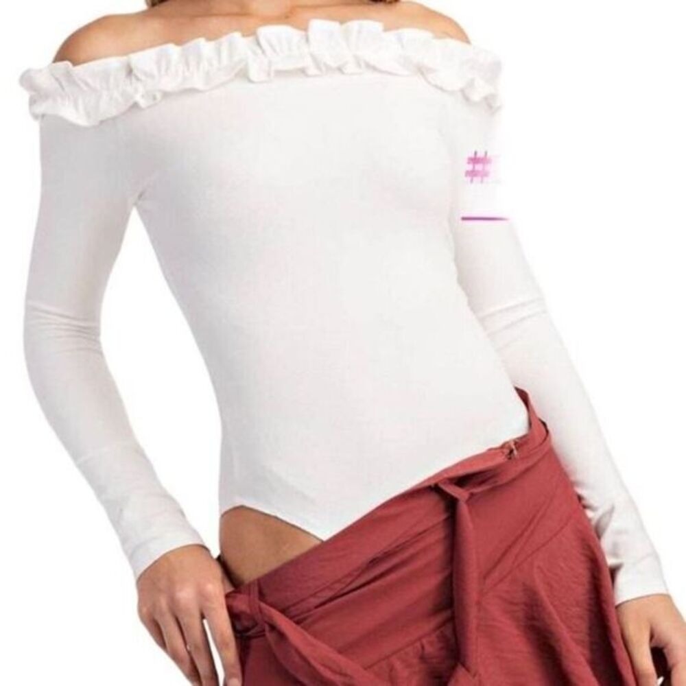 White Off Shoulder Velour Ruffle Bodysuit | Glam |‎ Large | NWT #0011